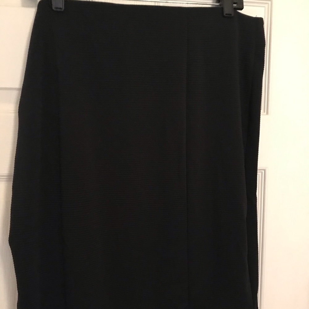 Brand new black skirt
